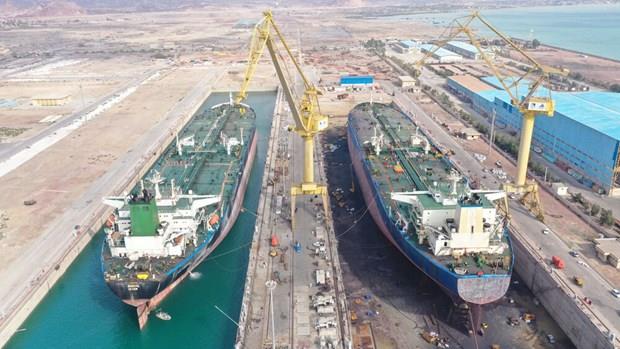 Iran và Nga ký thỏa thuận đóng tàu cho cảng Biển Caspian