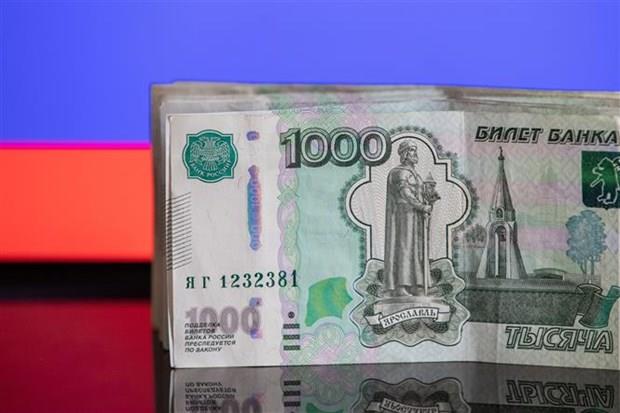 Đồng ruble của Nga tiếp tục suy yếu do các lệnh trừng phạt