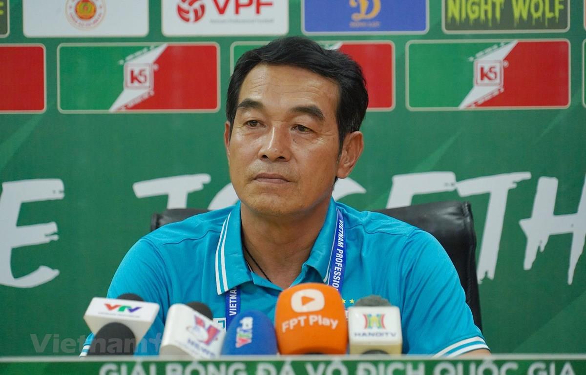 HLV Đinh Thế Nam tiếc nuối khi Hà Nội FC thua trận thứ hai ở V-League