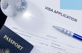 Mỹ tạm ngừng cấp thị thực không định cư với Nga, Belarus