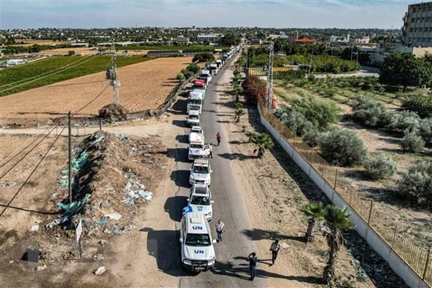 Xung đột Hamas-Israel: Đoàn xe cứu trợ quy mô lớn tiến vào Dải Gaza