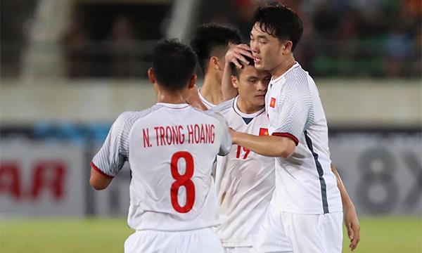 Tuyển Việt Nam khởi đầu suôn sẻ tại AFF Cup