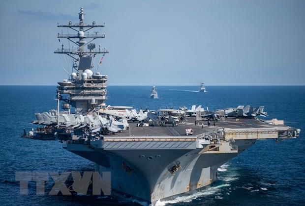 Tàu sân bay hạt nhân USS Ronald Reagan của Mỹ cập cảng Hàn Quốc