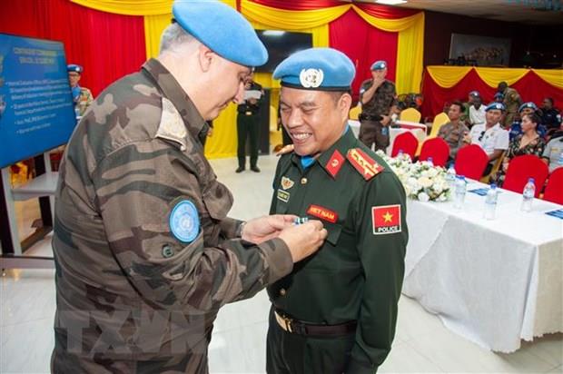 UNMISS trao Huy chương Gìn giữ Hòa bình cho 3 sỹ quan Công an Việt Nam