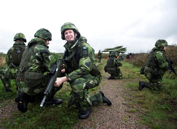 Chính phủ Thụy Điển hướng tới khôi phục chế độ nghĩa vụ quân sự