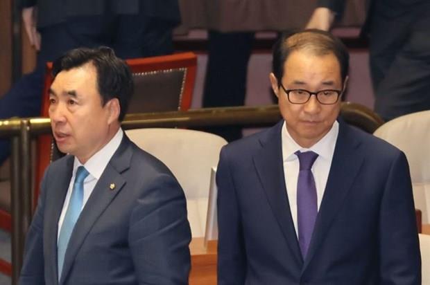 Công tố viên Hàn Quốc đề nghị bắt giữ hai nghị sỹ phát phong bì tiền