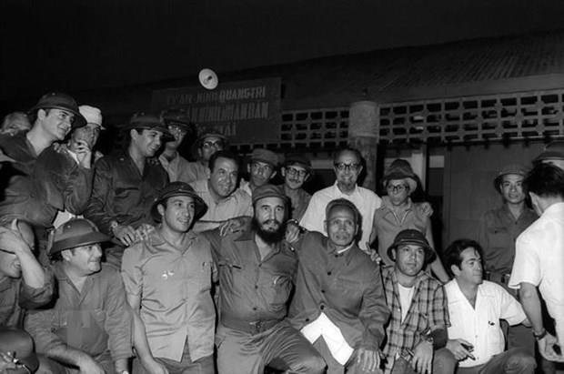 Tổng Tư lệnh Fidel Castro thăm Việt Nam là sự khích lệ to lớn