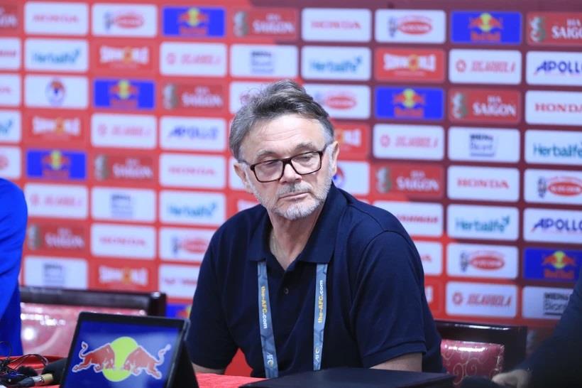 Liên đoàn Bóng đá Việt Nam và ông Philippe Troussier nhất trí chấm dứt hợp đồng