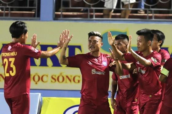 V.League 1-2023/24: CLB Khánh Hòa có chiến thắng đầu tiên