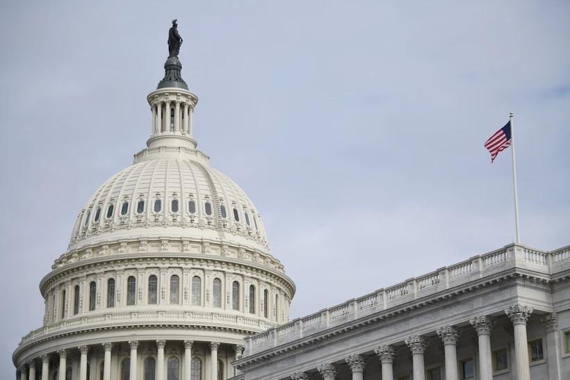 Thượng viện Mỹ phê chuẩn dự luật gần 470 tỷ USD để ngăn chính phủ đóng cửa