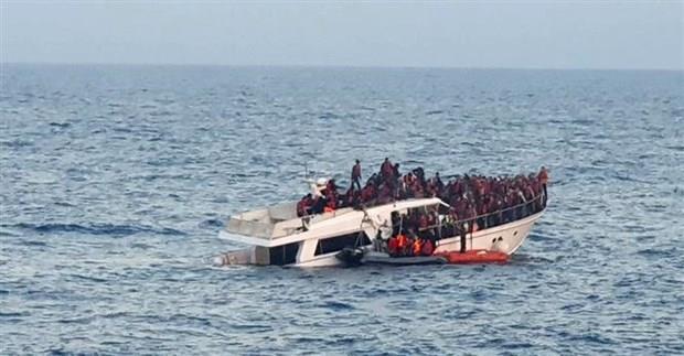 Hải quân Maroc giải cứu 130 người di cư Senegal trên Đại Tây Dương