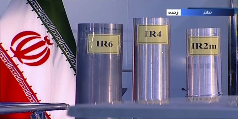 Iran tuyên bố bắt đầu làm giàu urani ở mức tinh khiết 20%
