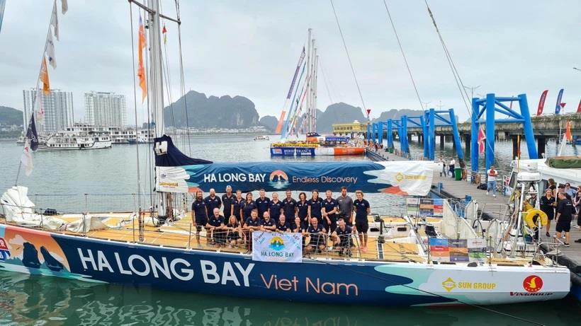 Đội Việt Nam về thứ 5 tại Giải đua thuyền buồm Clipper Race