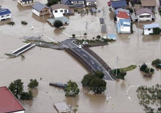 Siêu bão gây thiệt hại lớn ở Nhật Bản