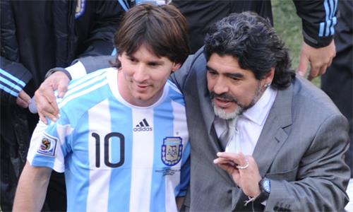 Maradona khuyên Messi không trở lại tuyển Argentina
