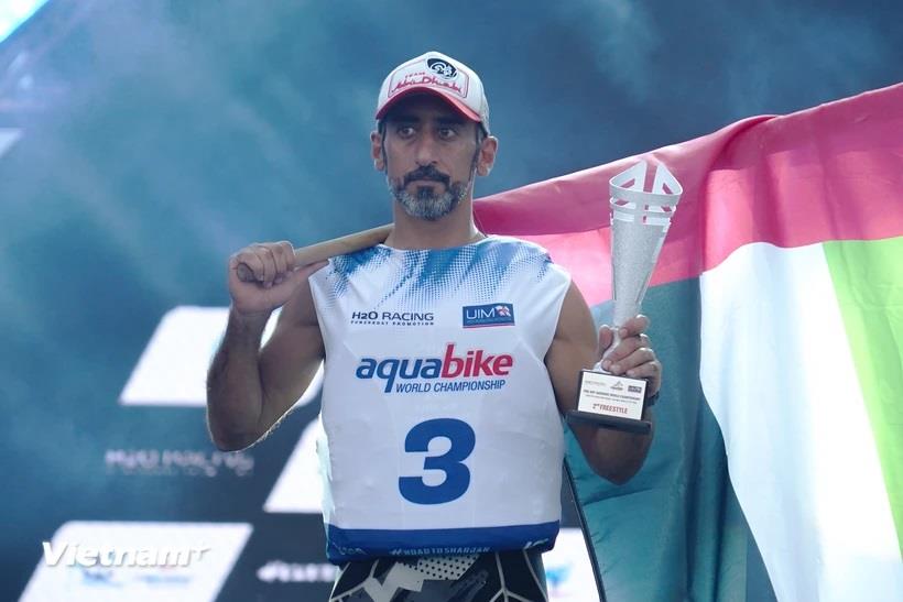 'Nghệ sỹ' môtô nước Rashid Al-Mulla giành lại ngôi vương ở Giải đua Aquabike