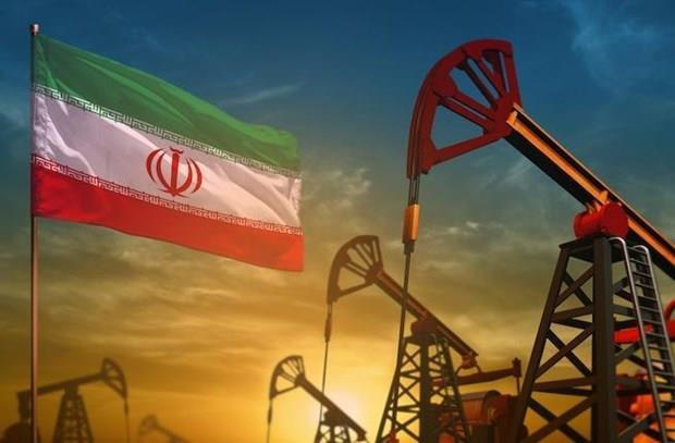 Lượng dầu thô xuất khẩu của Iran tiếp tục giảm do lệnh trừng phạt