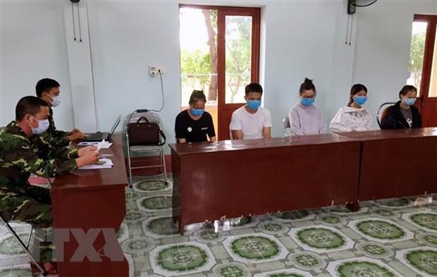 Bắt giữ 5 người nước ngoài nhập cảnh trái phép vào Việt Nam