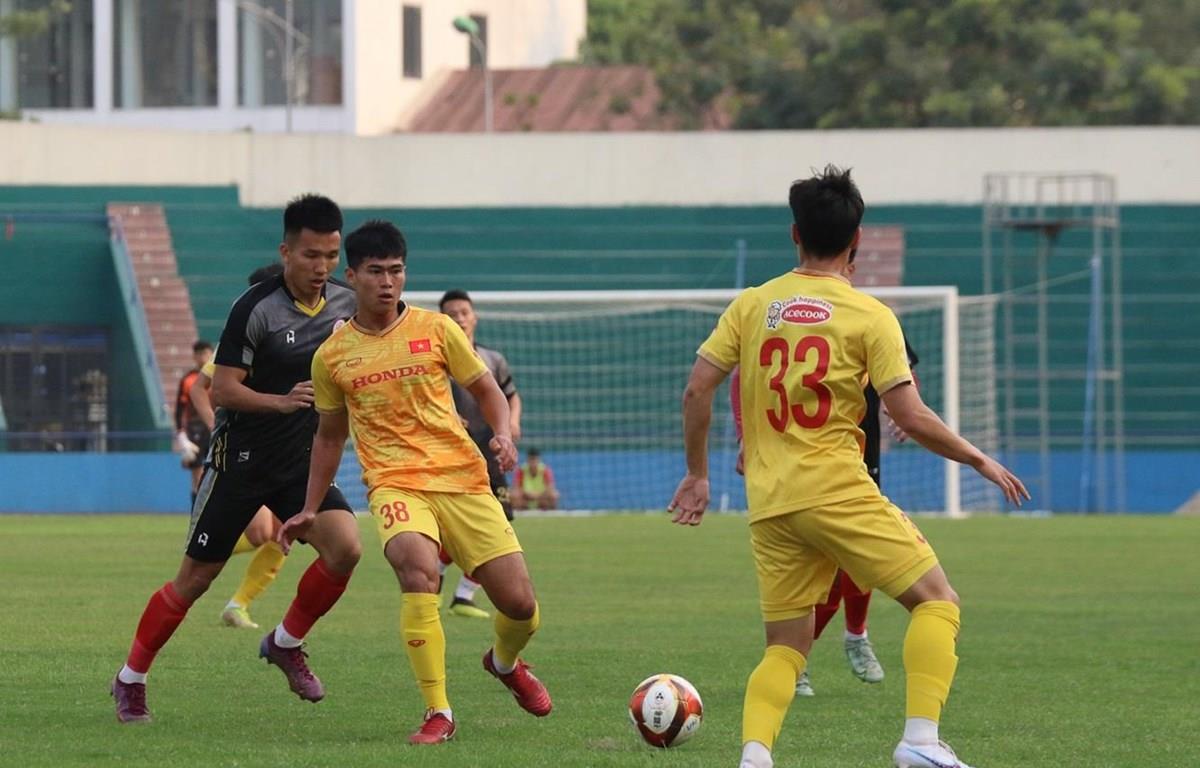 Cầu thủ U23 Việt Nam: HLV Troussier ưa thích lối chơi kiểm soát bóng