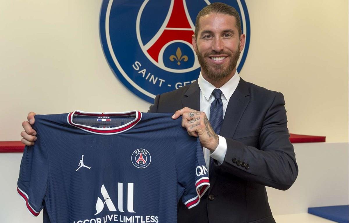 Trung vệ Sergio Ramos chính thức gia nhập Paris Saint-Germain