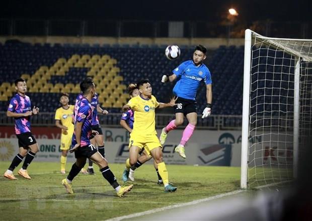 Sông Lam Nghệ An thua Sài Gòn FC với tỷ số 1-2 trên sân nhà