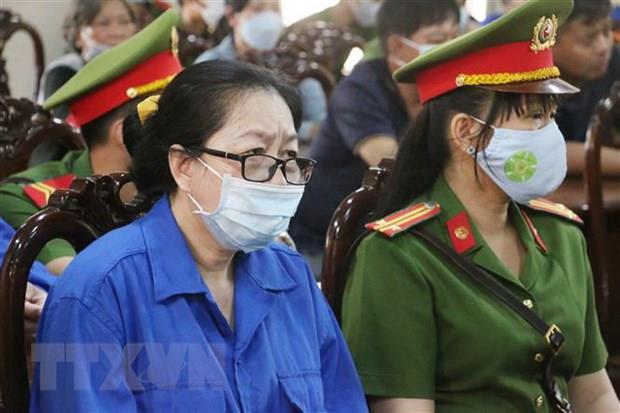 Buôn lậu 51kg vàng, Nguyễn Thị Kim Hạnh cùng 24 đồng phạm hầu tòa