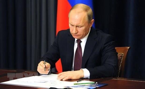 Ông Putin ký ban hành luật cho phép tái tranh cử thêm 2 nhiệm kỳ