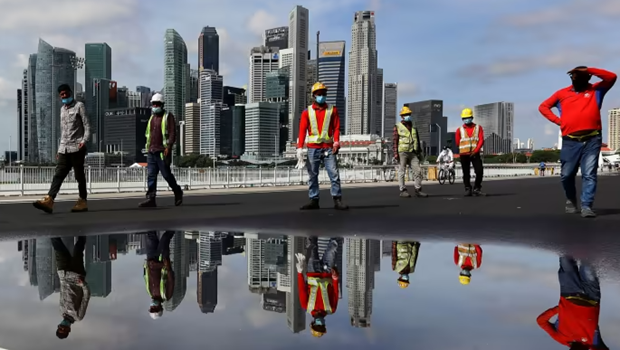 Singapore tiếp tục nới lỏng hạn chế đi lại đối với lao động nhập cư