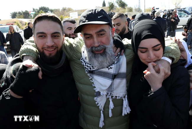Tổng thống Mỹ tiết lộ Iran tham gia đàm phán trao đổi con tin ở Gaza