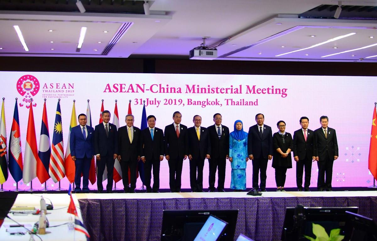 ASEAN và Trung Quốc thẳng thắn trao đổi về tình hình Biển Đông