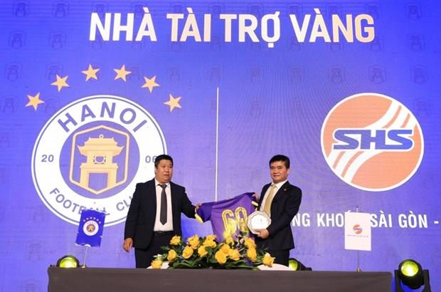 SHS tài trợ 10 tỷ đồng cho Hà Nội FC mùa giải 2023-2024