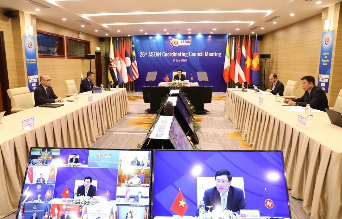 Thông qua 6 Báo cáo của Tổng thư ký và các trụ cột Cộng đồng ASEAN