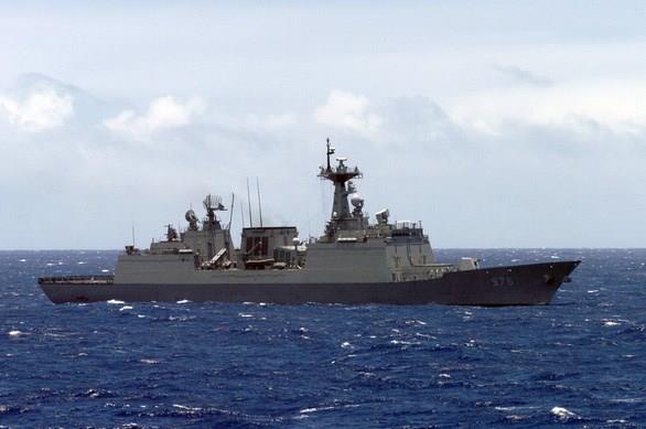 Hàn Quốc thay thế thủy thủ đoàn trên tàu khu trục do nhiễm COVID-19