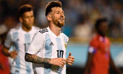 Messi tỏa sáng trong trận thử nghiệm đầu tiên của Argentina