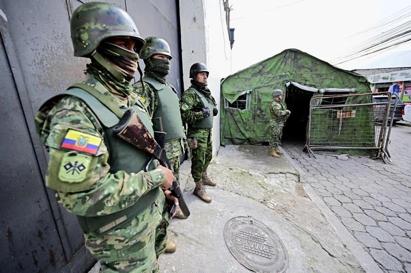 Bạo loạn nhà tù, Ecuador ban bố lệnh tình trạng khẩn cấp trên toàn quốc