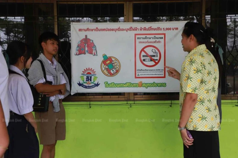 Thái Lan loay hoay giải 'bài toán' kiểm soát việc buôn bán thuốc lá điện tử