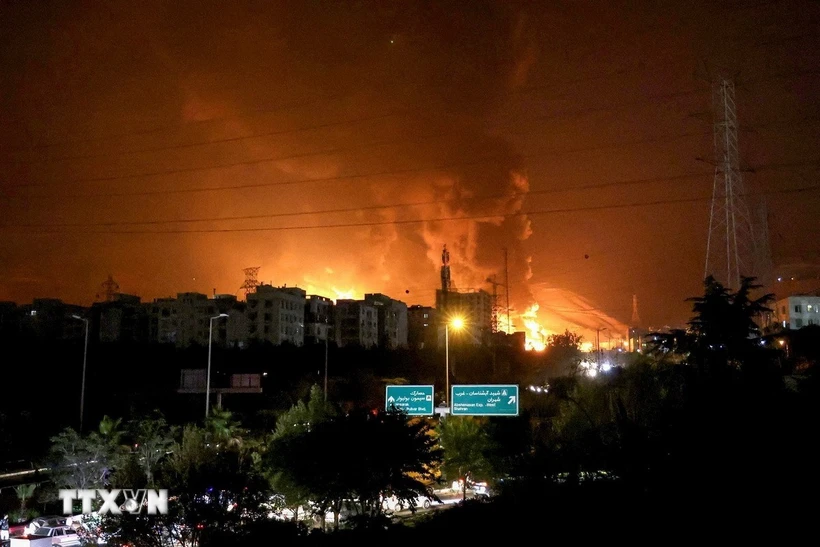 Chính giới Mỹ phản ứng trái chiều về cuộc không kích Iran