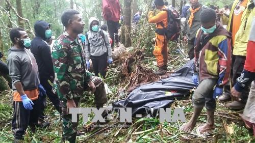 Thương vong lớn trong vụ rơi máy bay ở Indonesia