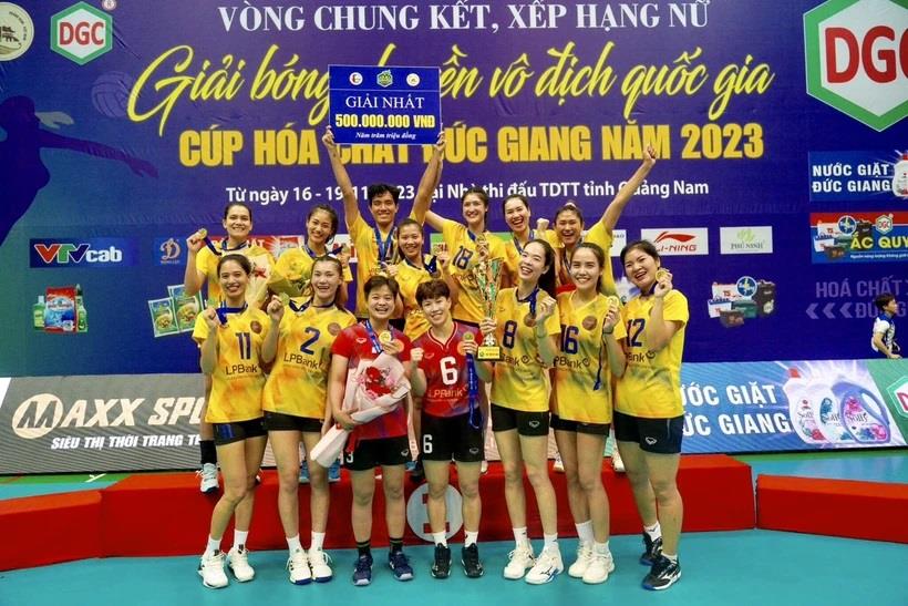 Bóng chuyền Nữ Ninh Bình LPBank đăng quang giải Vô địch Quốc gia 2023