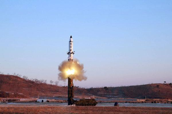Báo Hàn Quốc: Triều Tiên vừa bắn thử tên lửa tầm ngắn