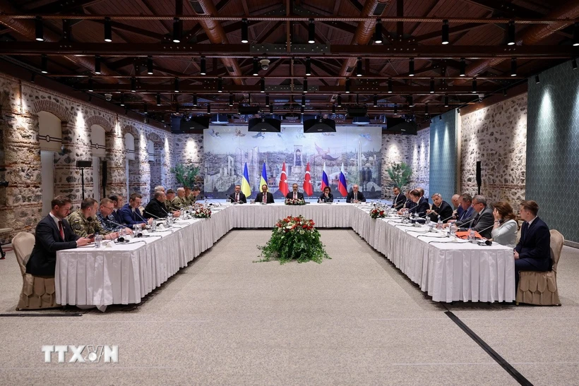 Nga và Ukraine bắt đầu thực hiện cuộc trao đổi tù nhân lớn