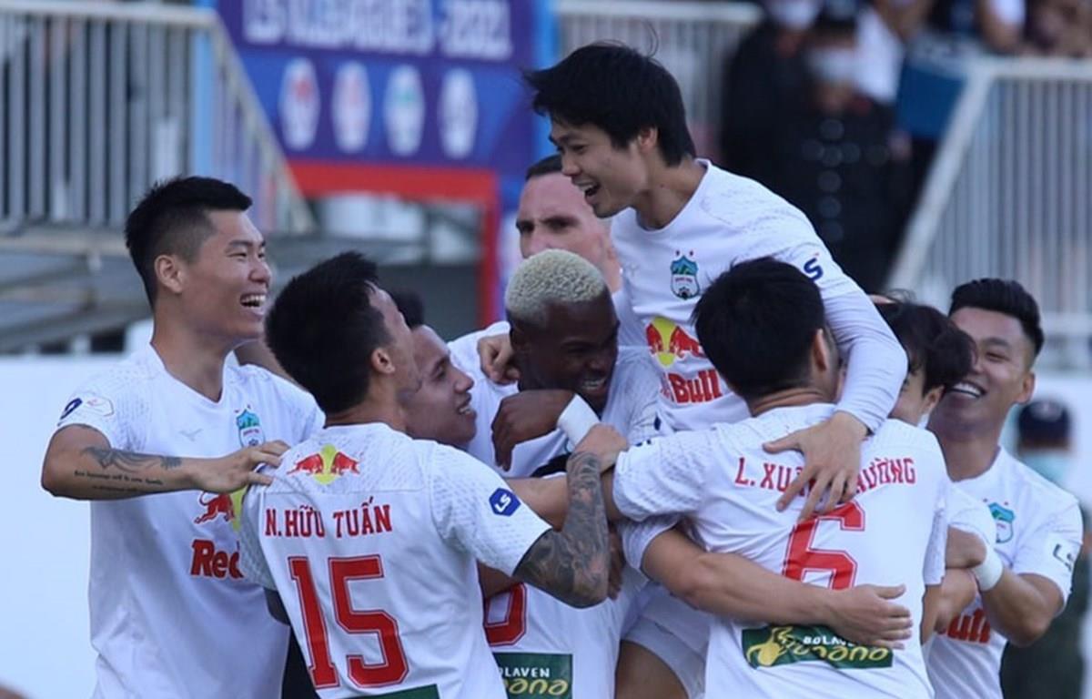 Công Phượng thăng hoa, HAGL thắng Nam Định sau 90 phút kịch tính