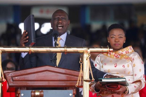Tân Tổng thống Kenya tuyên thệ nhậm chức, đối mặt khó khăn kinh tế