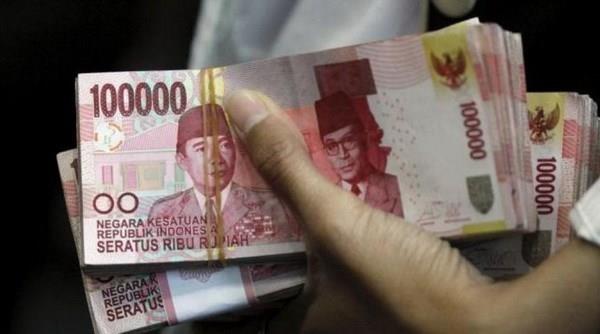 Indonesia chật vật với việc kiểm soát "núi nợ" ngân sách