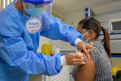 Cuba chuẩn bị mở cửa kinh tế nhờ tăng tốc tiêm vaccine phòng COVID-19