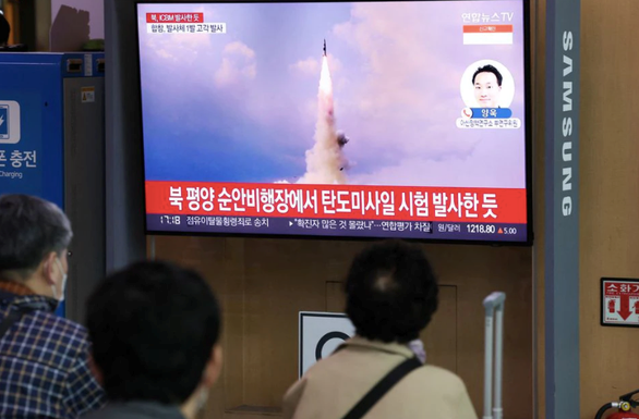 Triều Tiên xác nhận phóng thử thành công tên lửa đạn đạo mới
