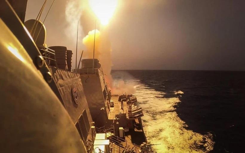 Tàu chiến Mỹ bắn hạ UAV của phiến quân Houthi ở Biển Đỏ