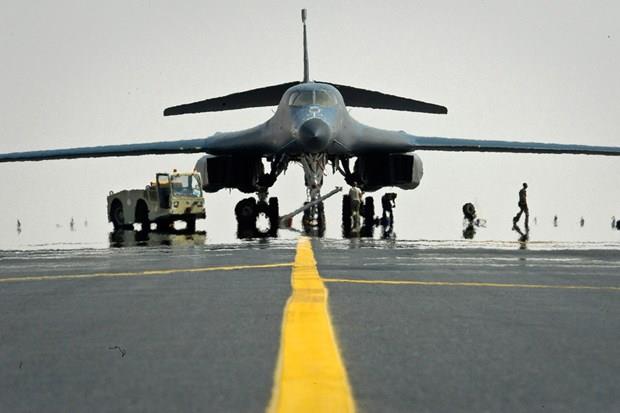 Máy bay ném bom của Mỹ lần đầu tham gia tập trận ở Thụy Điển
