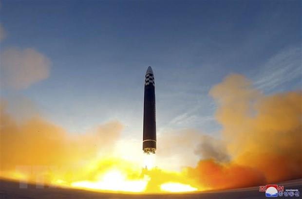 Hội đồng An ninh Hàn Quốc họp khẩn sau vụ phóng tên lửa của Triều Tiên