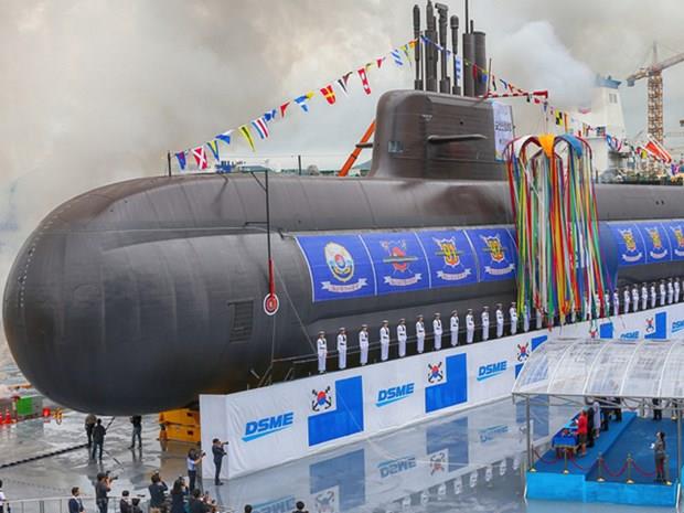 Hải quân Hàn Quốc tiếp nhận tàu ngầm tối tân tự sản xuất đầu tiên